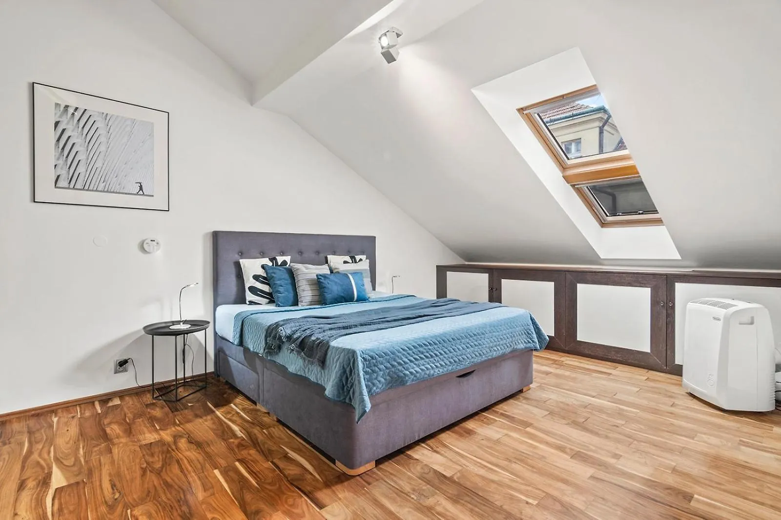 Prague Days - Spacious 117M2 Attic Retreat W Ac - Near Old Town Sq